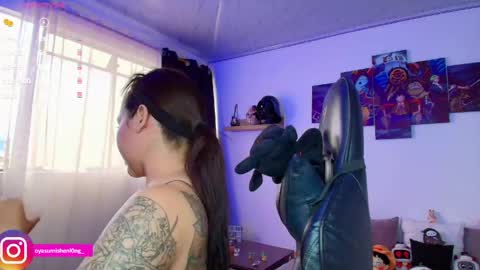 Snapshot of nicorobinn chatting on May 19, 2026, 10:05 pm Lizzie online show from May 19, 2026, 10:05 pm