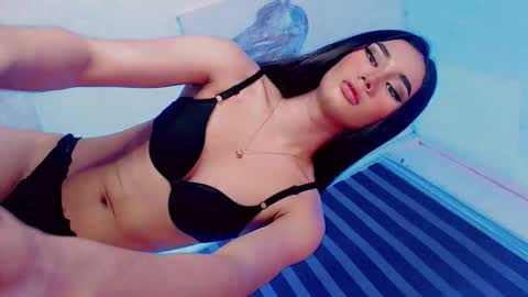 Snapshot of night_crystal1111 chatting on May 21, 2026, 2:57 pm night_crystal1111 online show from May 21, 2026, 2:57 pm