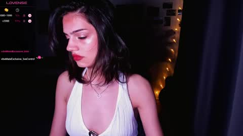 Snapshot of nightfloatt chatting on May 20, 2026, 6:58 pm Daisy online show from May 20, 2026, 6:58 pm