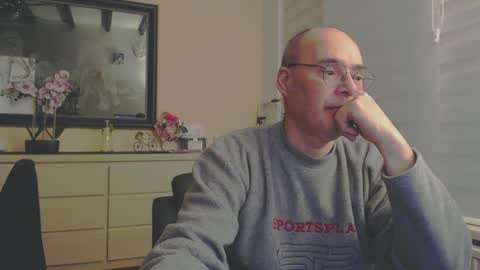 nightkeeper63 online show from February 18, 2025, 12:26 am