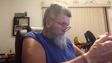 nightmoves1970 online show from October 29, 2025, 1:52 am