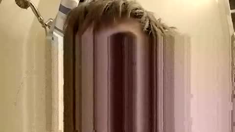 nightnightlol online show from December 14, 2024, 1:16 pm