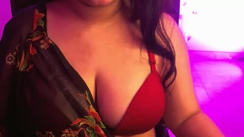 Snapshot of nightqueen107446 chatting on November 22, 2025, 5:50 am nightqueen107446 online show from November 22, 2025, 5:50 am