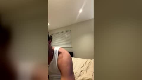 Snapshot of nightvyre chatting on February 15, 2026, 5:42 pm nightvyre online show from February 15, 2026, 5:42 pm