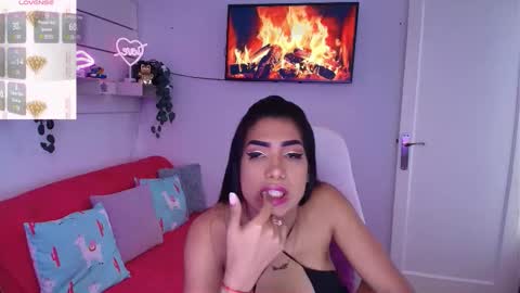 Snapshot of niickylovee chatting on February 3, 2026, 12:54 pm Nicolle Bustamante online show from February 3, 2026, 12:54 pm