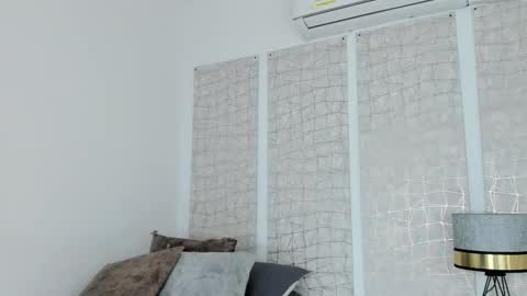 Niicole online show from October 23, 2025, 7:12 pm