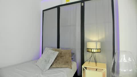 Niicole online show from March 13, 2026, 10:05 pm