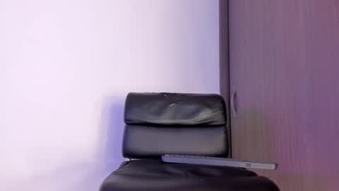 Nicoleth Mendez  online show from February 23, 2026, 1:14 am