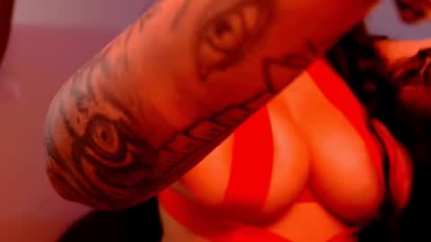 Niinarosee online show from March 19, 2026, 9:30 pm