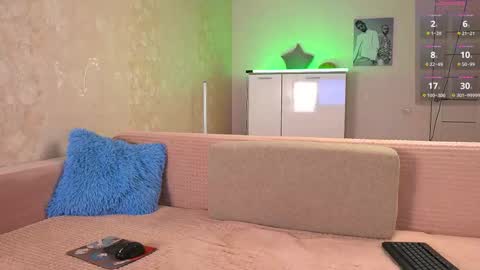 Nika and Niki online show from September 11, 2025, 5:13 pm