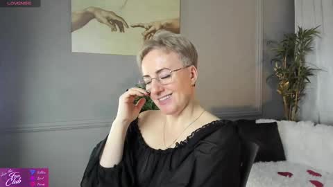 Nika online show from February 14, 2025, 2:44 pm