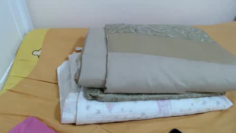 Leen online show from December 19, 2025, 12:23 pm