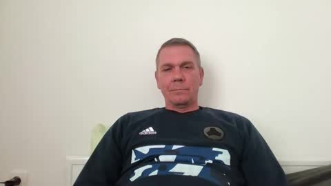 nikan77 online show from April 11, 2026, 7:35 am