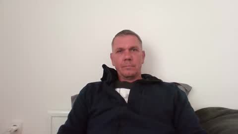 nikan77 online show from April 20, 2026, 7:11 am