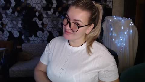 Nika online show from January 14, 2026, 5:13 am