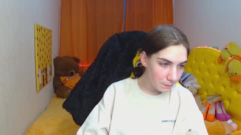 nikastarkk online show from February 19, 2025, 2:23 am