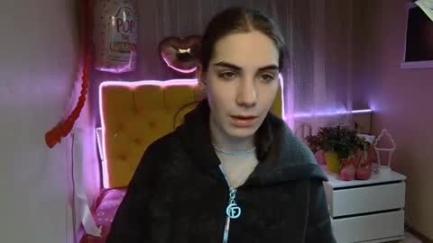 nikastarkk online show from March 4, 2025, 11:11 pm