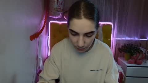 nikastarkk online show from March 7, 2025, 11:27 pm