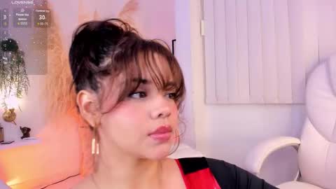 NIKA online show from October 28, 2025, 12:14 am