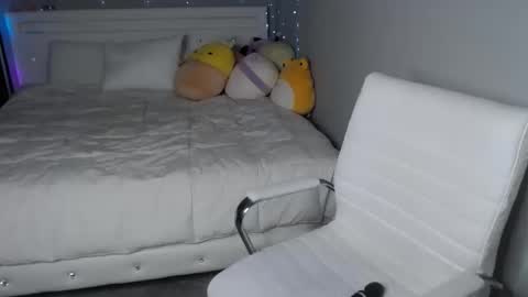 nikayasworld online show from October 4, 2025, 2:53 am