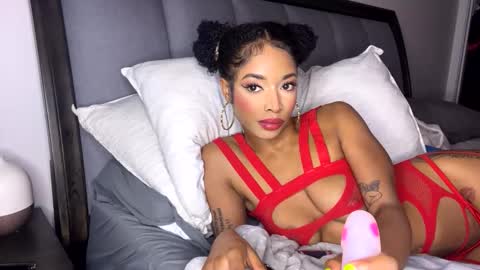 Snapshot of nikitalove104 chatting on October 5, 2025, 8:29 pm nikitalove104 online show from October 5, 2025, 8:29 pm