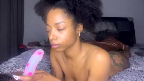 nikitalove104 online show from December 15, 2025, 11:31 pm