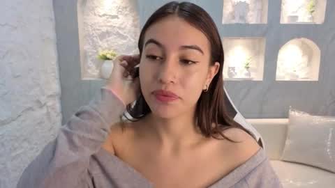 Snapshot of nikka_tx chatting on October 29, 2025, 3:09 am Online 2200 to 600 online show from October 29, 2025, 3:09 am