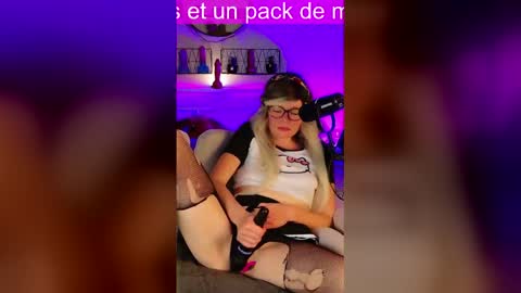 Kitty Chatte online show from May 4, 2026, 8:16 pm