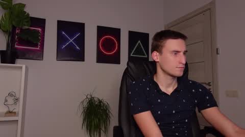 nikki online show from February 28, 2025, 3:04 pm