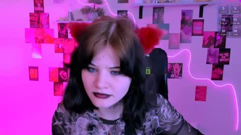 Snapshot of nikki_kiss_ chatting on May 15, 2026, 9:05 am nikki_kiss_ online show from May 15, 2026, 9:05 am