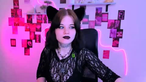 Snapshot of nikki_kiss_ chatting on May 25, 2026, 9:15 am nikki_kiss_ online show from May 25, 2026, 9:15 am