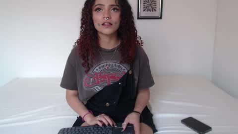 nikki_uwu online show from March 26, 2026, 7:41 pm