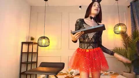 nikki_vesper online show from October 31, 2025, 12:28 pm