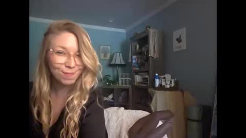 Snapshot of nikkib653466 chatting on May 27, 2026, 6:27 pm nikkib653466 online show from May 27, 2026, 6:27 pm
