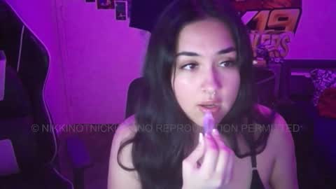 Nikkinotnicki00 online show from December 21, 2025, 11:06 am