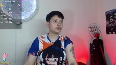 Nikky online show from March 8, 2025, 5:33 pm