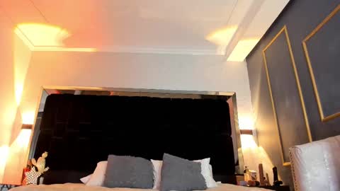     online show from February 22, 2025, 1:22 am