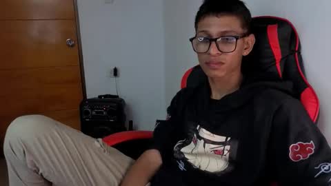 Snapshot of niklaus_wolf chatting on March 2, 2026, 2:03 am niklaus_wolf online show from March 2, 2026, 2:03 am