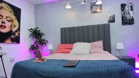 Snapshot of niko_kael chatting on February 8, 2026, 3:43 am Niko Kael online show from February 8, 2026, 3:43 am