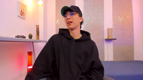    online show from December 19, 2025, 4:30 am