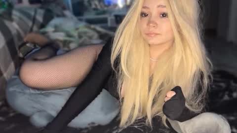 Snapshot of nikoli_naw chatting on February 24, 2026, 7:34 pm nikoli_naw online show from February 24, 2026, 7:34 pm