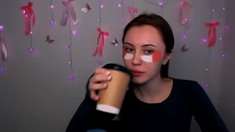 nikonara_ online show from February 23, 2026, 1:19 pm