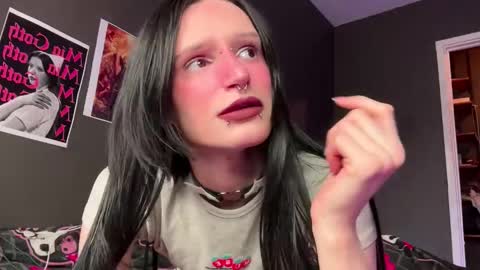 Niky online show from April 16, 2026, 1:45 pm