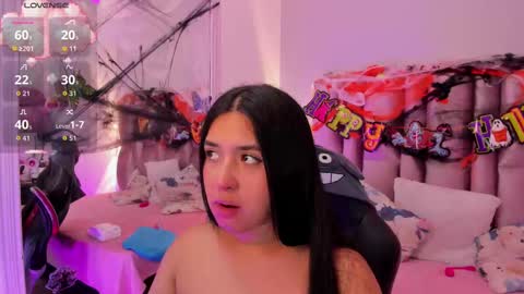 Snapshot of nikybrooks chatting on October 14, 2025, 11:33 am Niky Brooks online show from October 14, 2025, 11:33 am