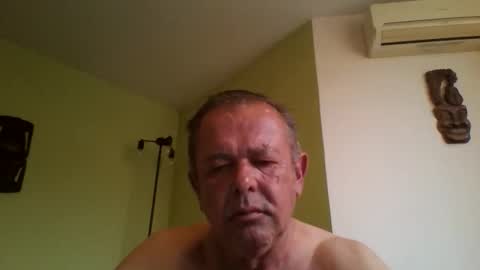 nikyo419 online show from April 15, 2026, 4:41 am