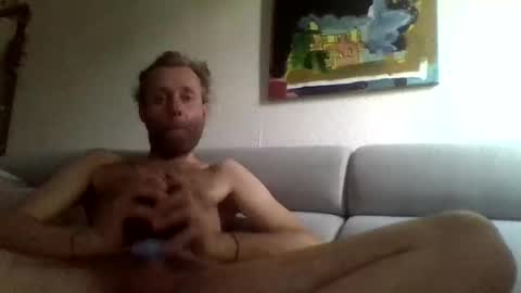 Snapshot of nilsberlin99 chatting on October 28, 2025, 7:45 am nilsberlin99 online show from October 28, 2025, 7:45 am