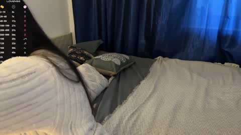 Jennet online show from January 8, 2025, 11:21 am