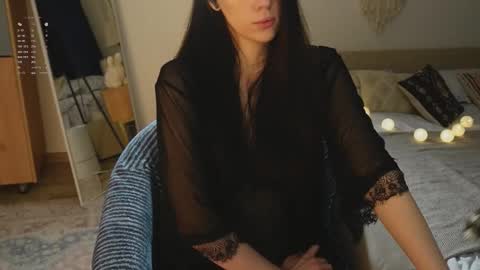 Jennet online show from December 20, 2025, 6:26 pm