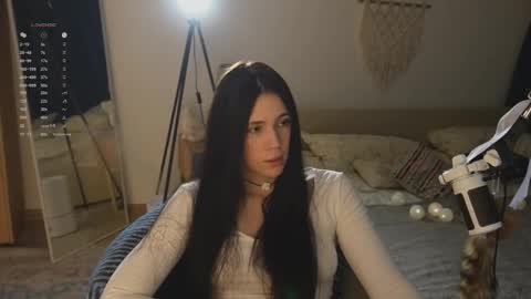 Jennet online show from February 19, 2026, 5:20 pm