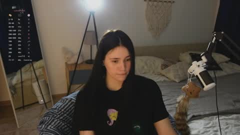 Jennet online show from March 24, 2026, 7:41 pm